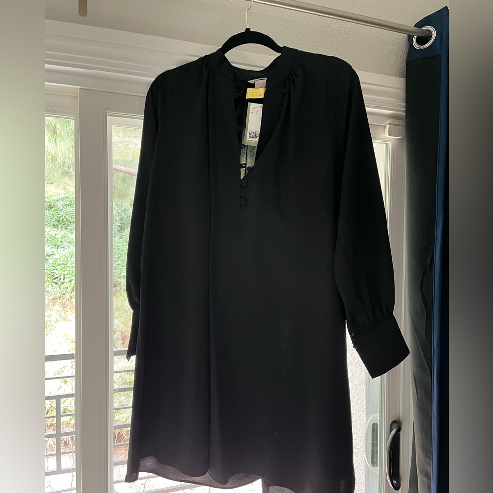 H&M black dress, size S.
